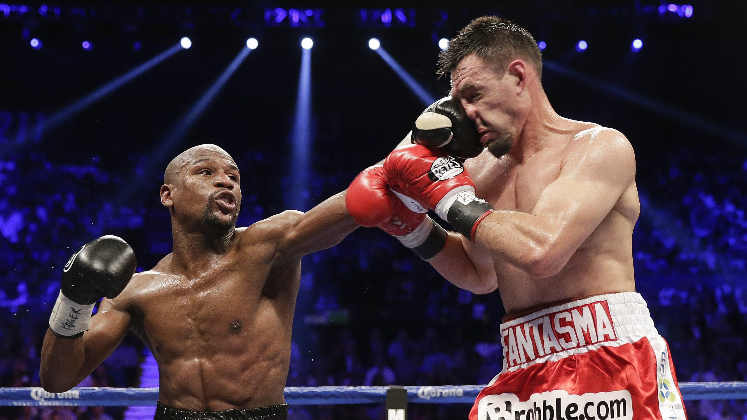 兰斯队员默契配合，连续得分，兰斯足球